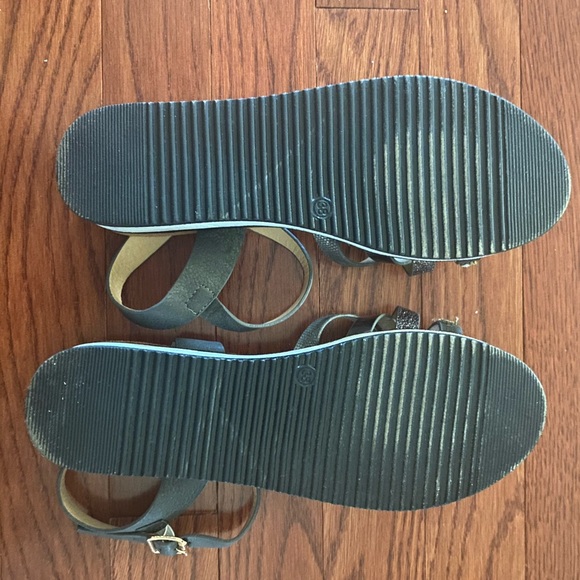 π Sparkly Strappy Sandles - Picture 6 of 6